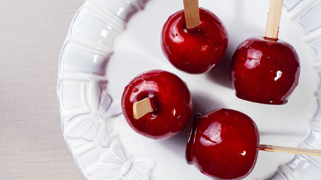 Morango do amor vira pesadelo para a saúde bucal alertam especialistas