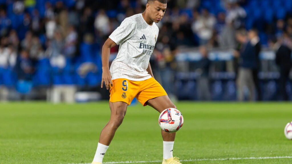 Mbappé se posiciona sobre a polêmica da tocha olímpica