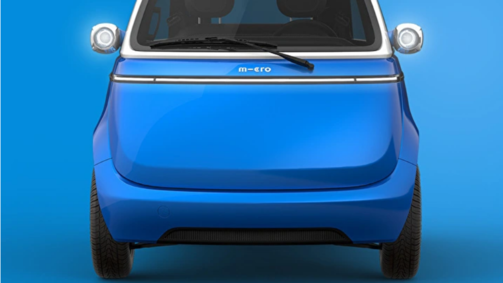 Este microcarro elétrico retrô dispensa habilitação e roda 100 km com uma carga