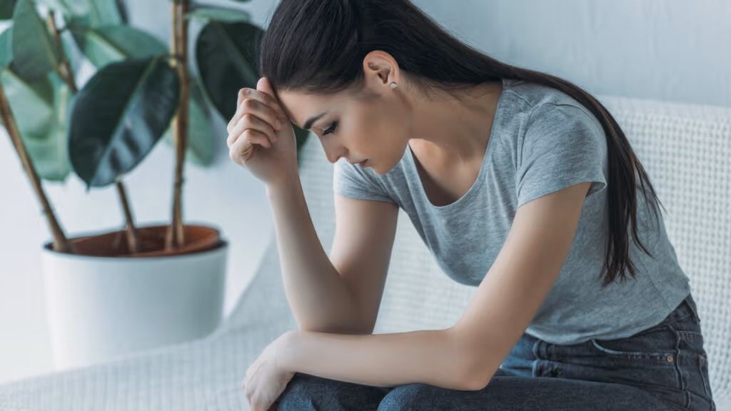 10 frases que uma mulher usará quando desistir silenciosamente da felicidade