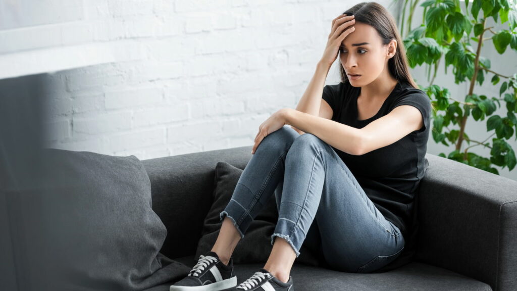 10 frases que uma mulher usará quando desistir silenciosamente da felicidade