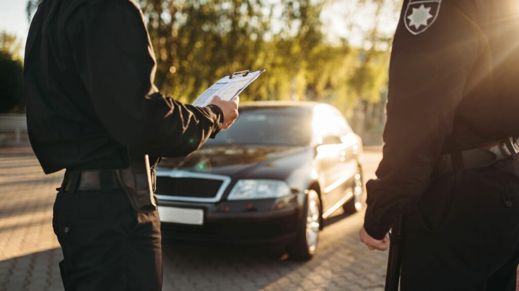 O erro que motoristas cometem pensando que a Lei Seca só vale na cidade grande