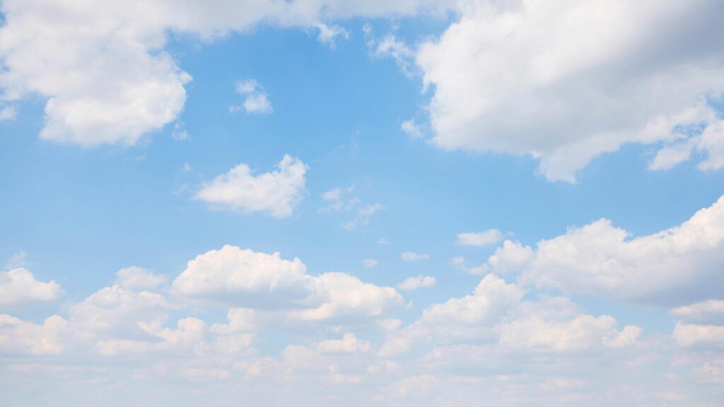 Esse fenômeno raro faz nuvens formarem figuras perfeitas no céu