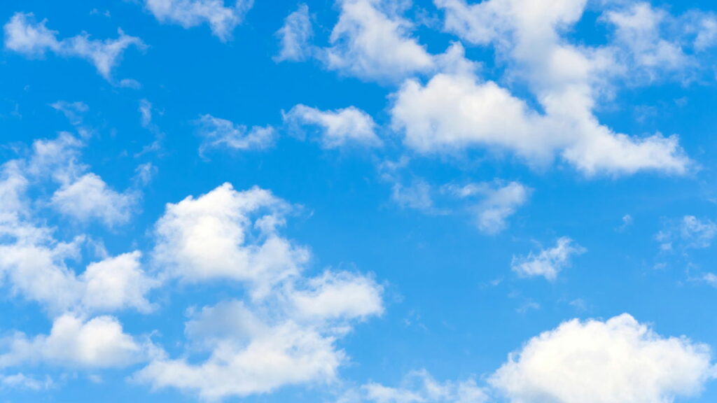 Esse fenômeno raro faz nuvens formarem figuras perfeitas no céu