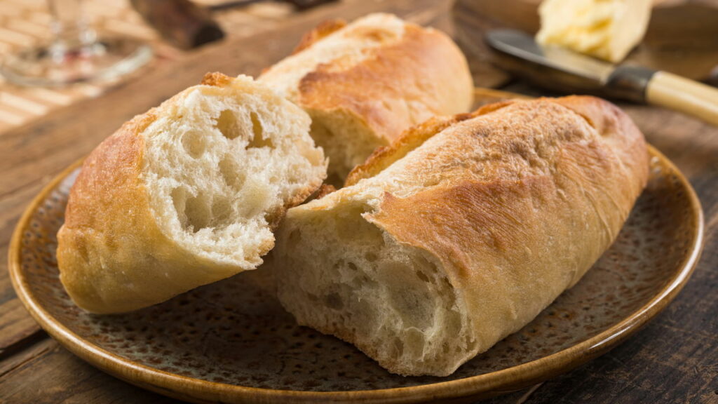 Por que o pão francês tem nomes diferentes em cada região do Brasil?