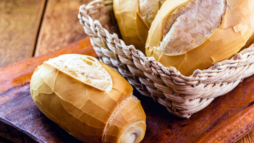 Por que o pão francês tem nomes diferentes em cada região do Brasil?
