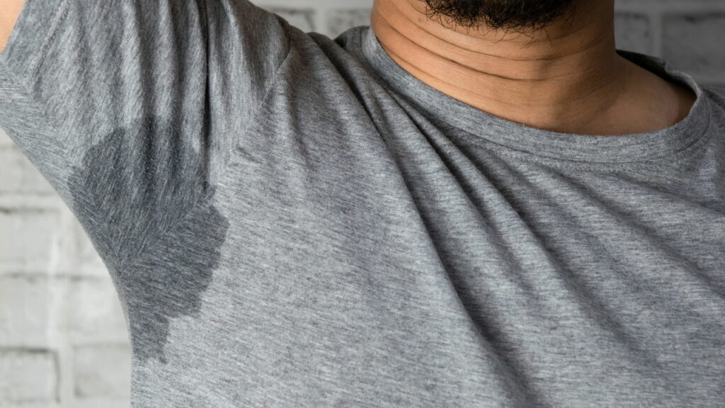 Você culpa o suor pelo mau cheiro, mas a ciência prova o contrário