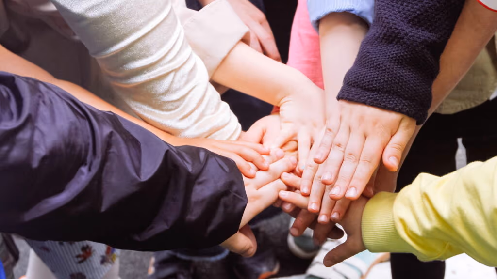 10 atitudes de quem é gentil mas vive com poucos amigos por perto