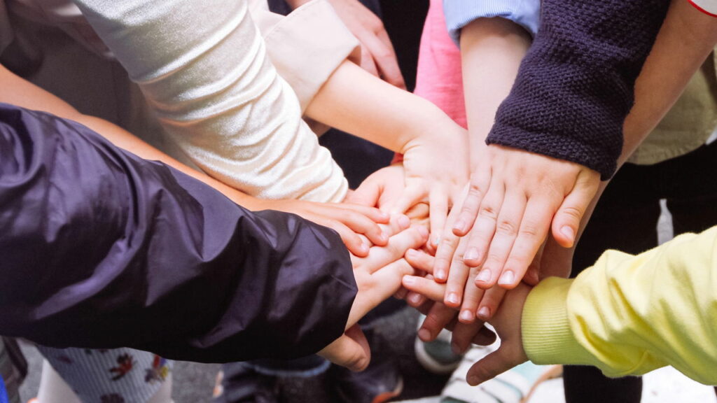 10 atitudes de quem é gentil mas vive com poucos amigos por perto