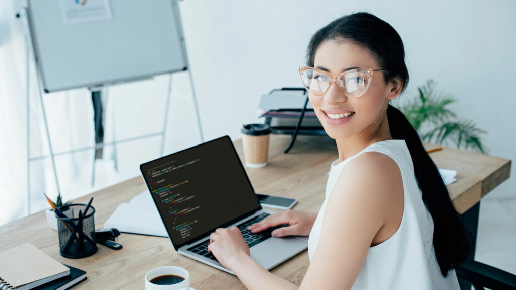 Os 5 melhores sites para aprender programação de graça em 2025