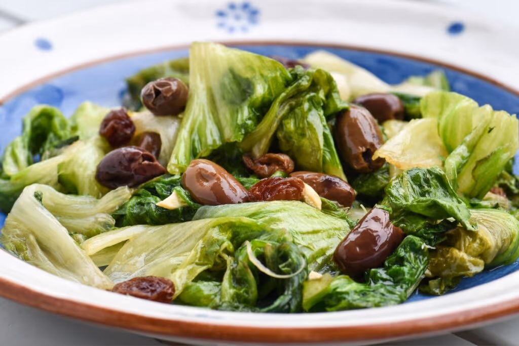 5 benefícios da escarola para a saúde