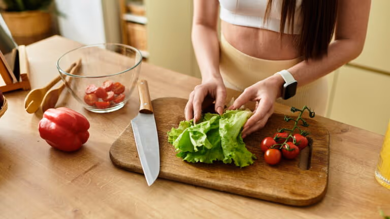 O que nunca pode faltar na cozinha para quem quer economizar