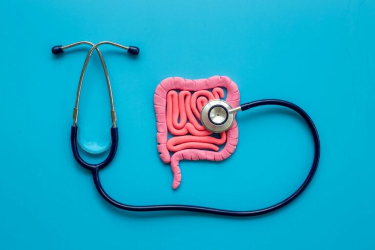 4 sinais que podem indicar desequilíbrio hormonal e metabólico