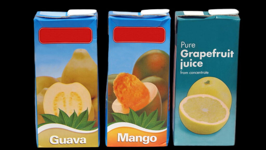 O suco que parece saudável mas pode estar sabotando sua saúde