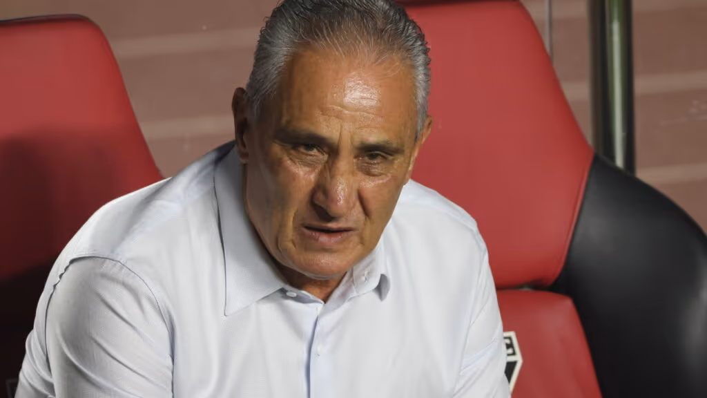Tite atualiza estado de saúde em meio a amistoso