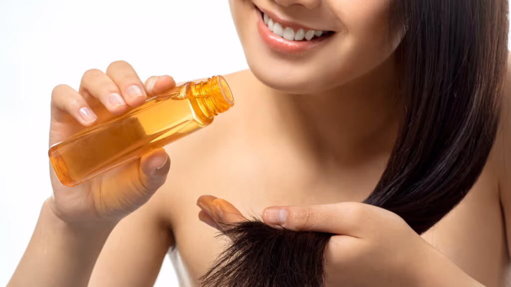 Tratamentos naturais para cabelo garantem fios mais fortes e brilhantes