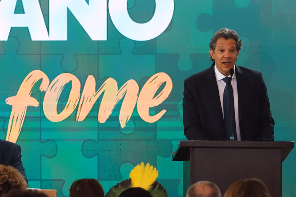 Haddad entrega plano de contingência do tarifaço a Lula