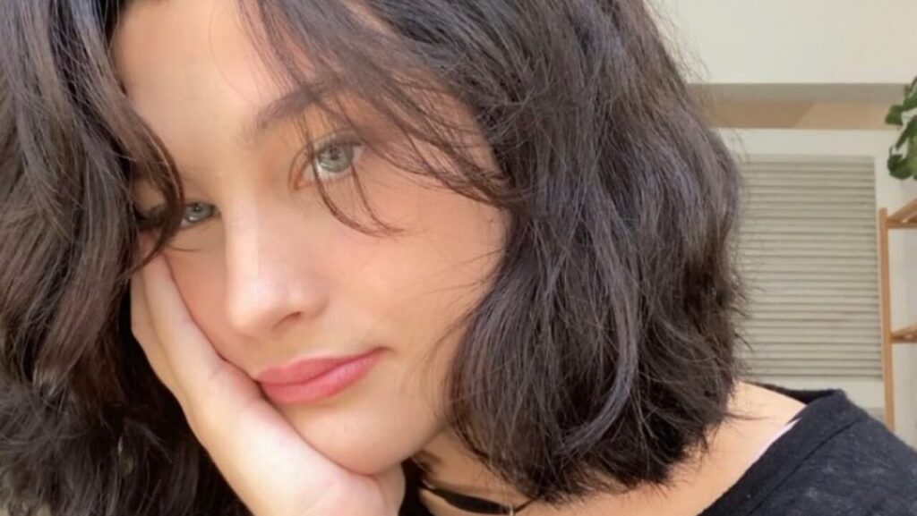 Morre aos 25 anos a atriz Bia Lomelino