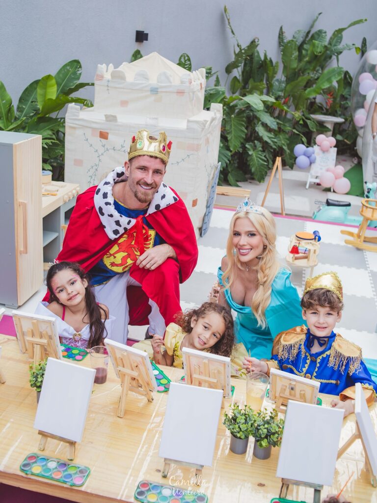 Karoline Lima revela suspeitas de diagnóstico da filha