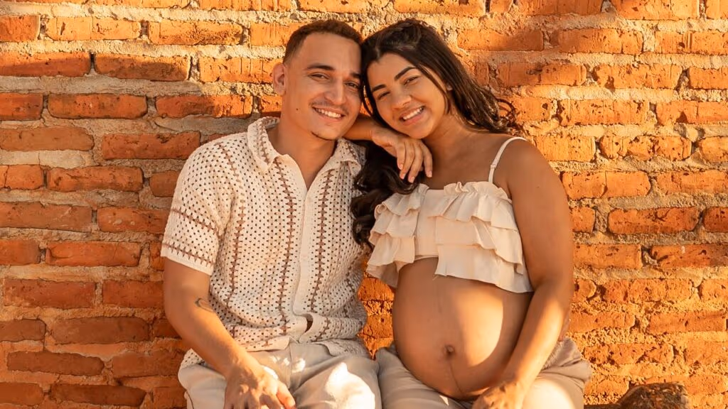 João Gomes faz tatuagem curiosa em homenagem à esposa