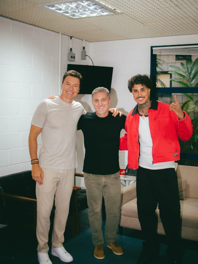 MC Livinho fica fora do "Dança dos Famosos"