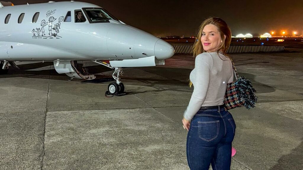Virginia Fonseca se desculpa por ligação para Neymar