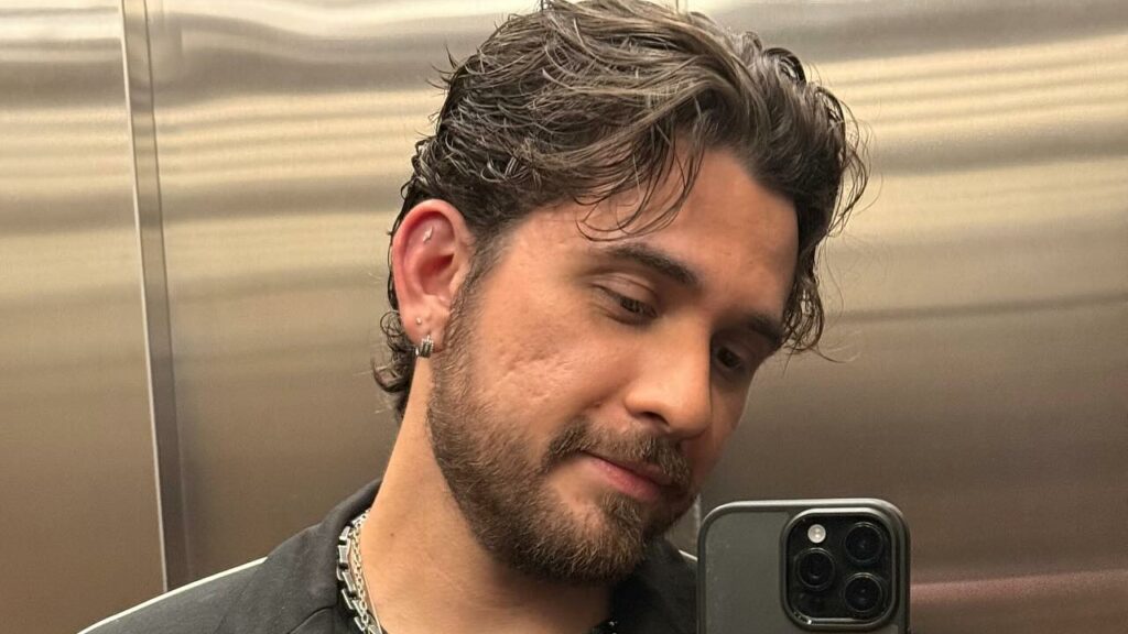 Gustavo Mioto faz pedido sobre uso de celulares em show