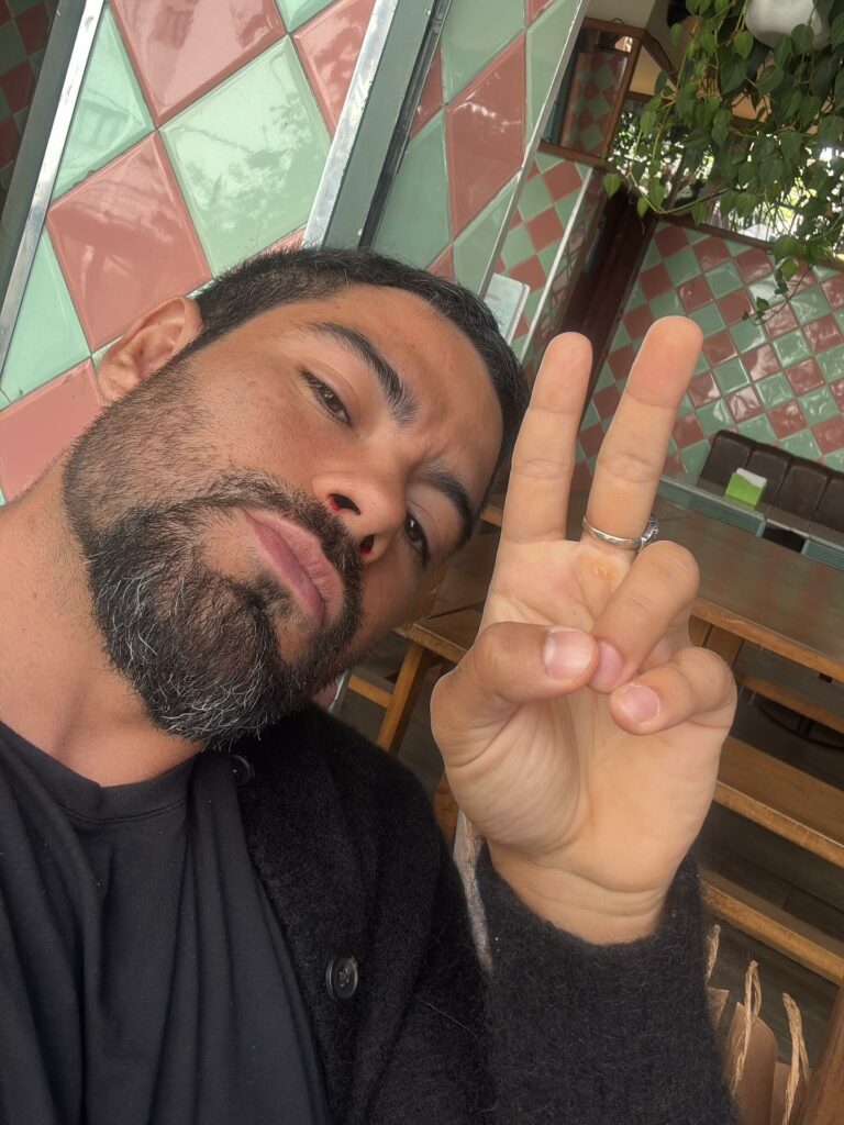 Namorado da cantora Sandy, Pedro Andrade passa por cirurgia