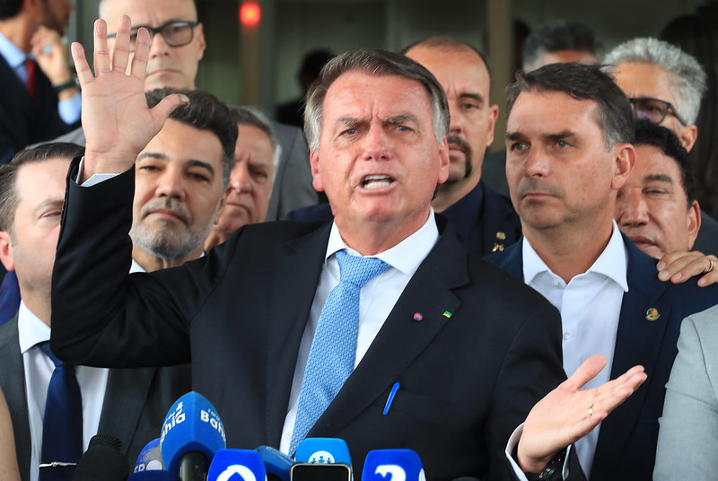 Bolsonaro alega “certa paranoia” em audiência de custódia