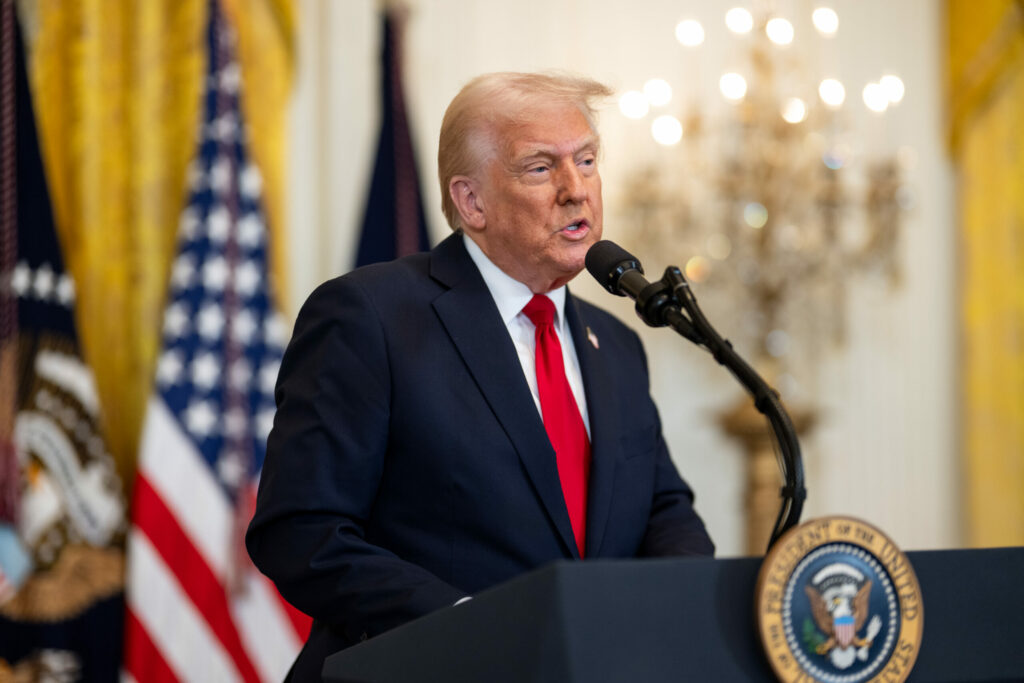 Trump pede adesão dos países aos Acordos de Abraão para “paz no Oriente Médio”