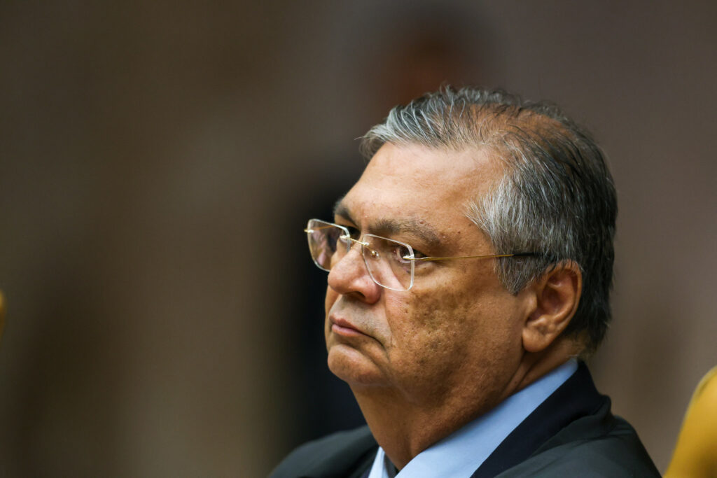 Dino usou STF para perseguir adversários no MA?