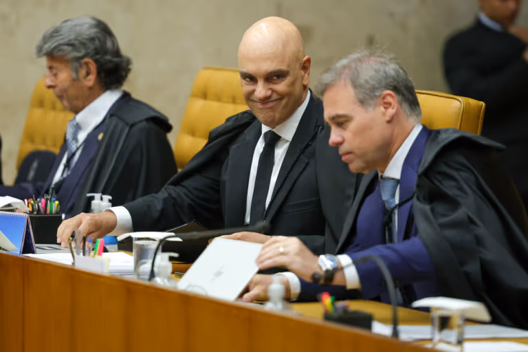 Mendonça &quot;vai querer ir para a Primeira Turma&quot;, brinca Moraes
