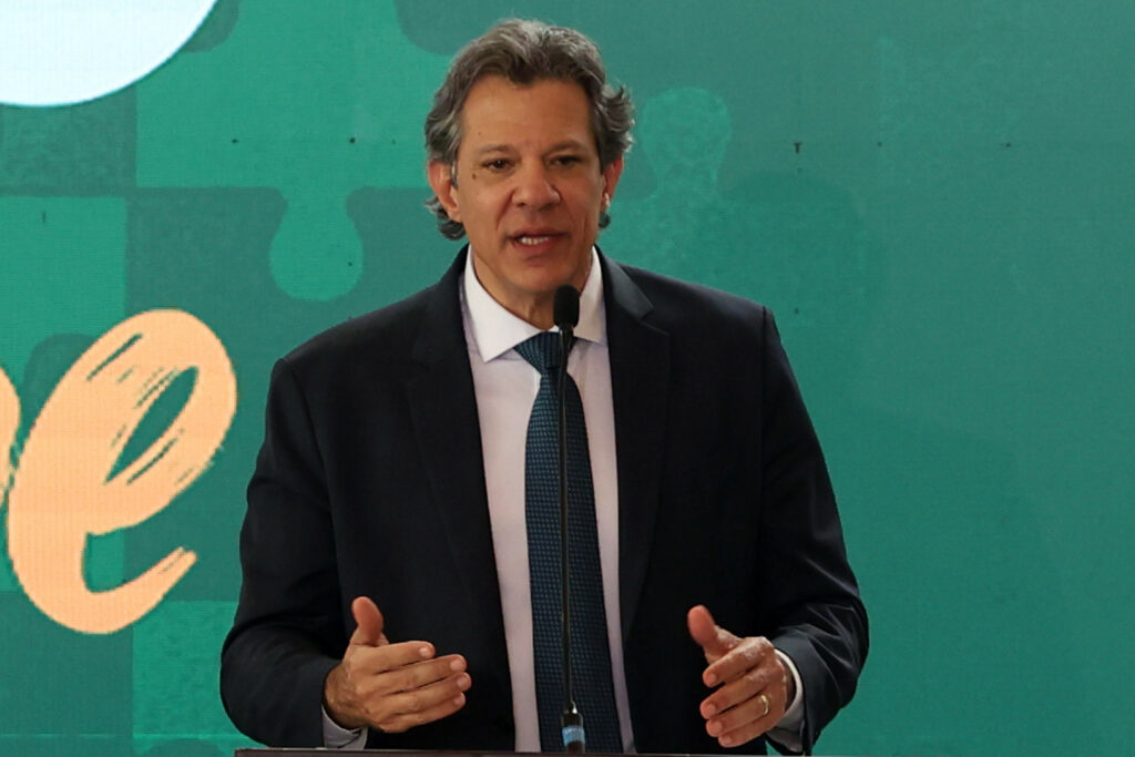 Haddad culpa “extrema-direita” por cancelamento de reunião com secretário dos EUA