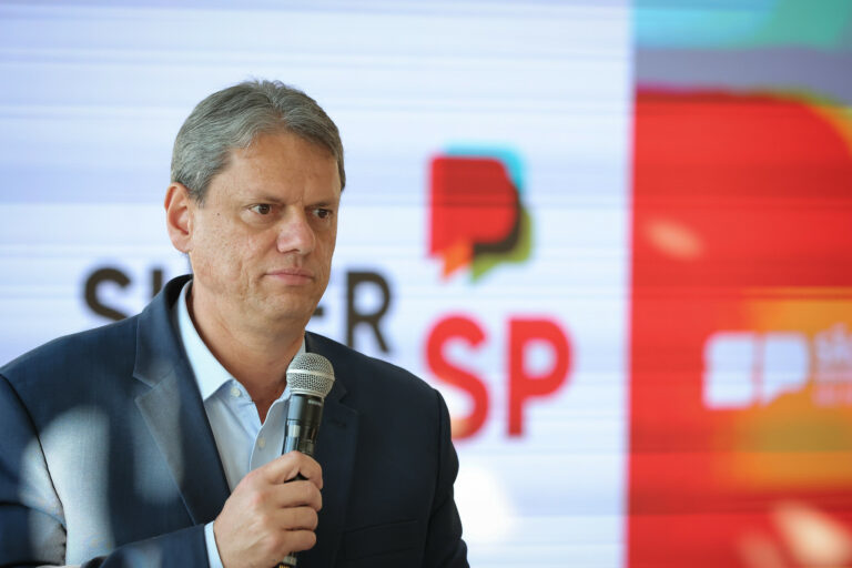 Etecs abrem inscrições para vestibulinho 2026; veja datas e taxas