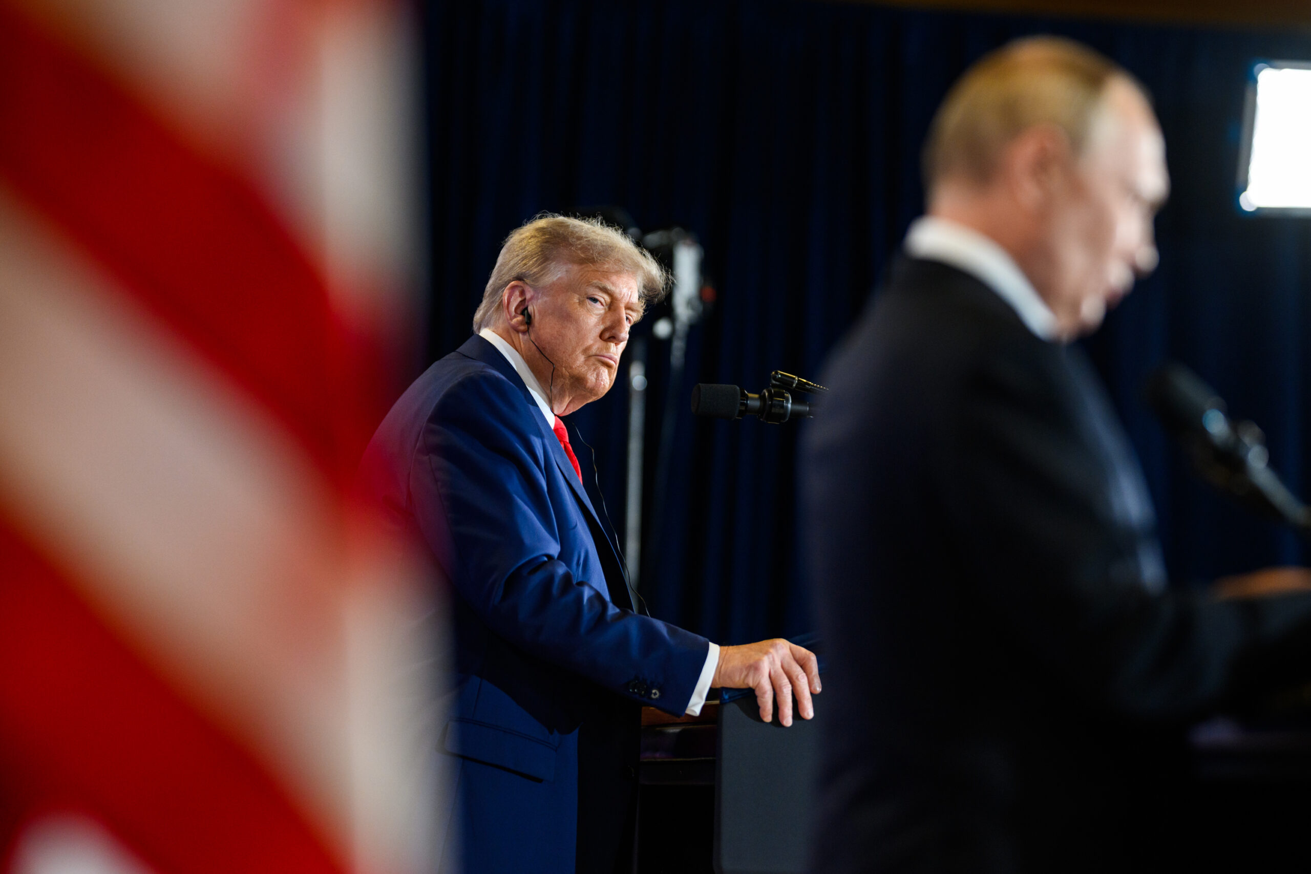 Trump revela conversas com Rússia e China sobre “desnuclearização”