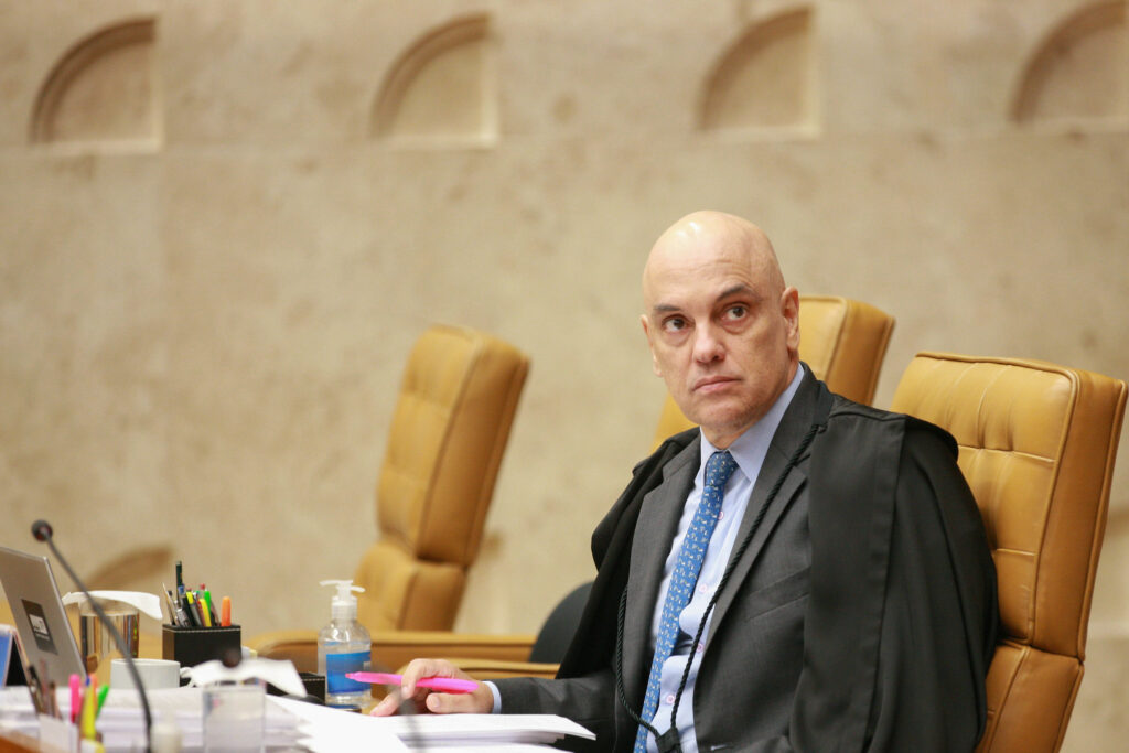 Moraes abre prazo para PGR e réus do “núcleo 2” apresentarem alegações finais