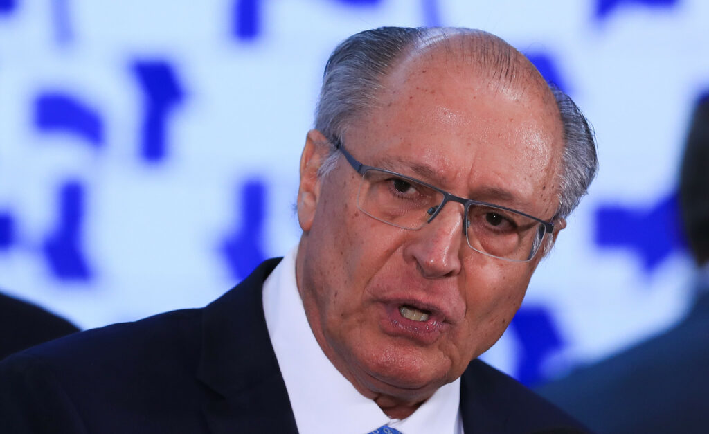 Alckmin: “Indulto é golpismo de marcha ré”