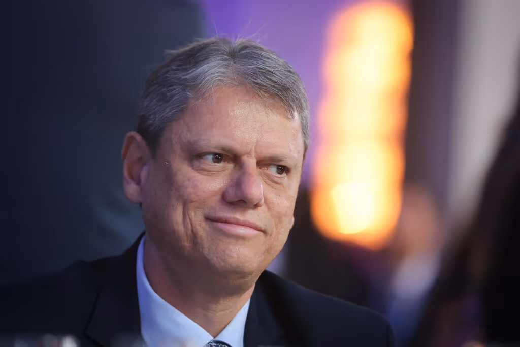 Partidos disputam Tarcísio de olho em 2026