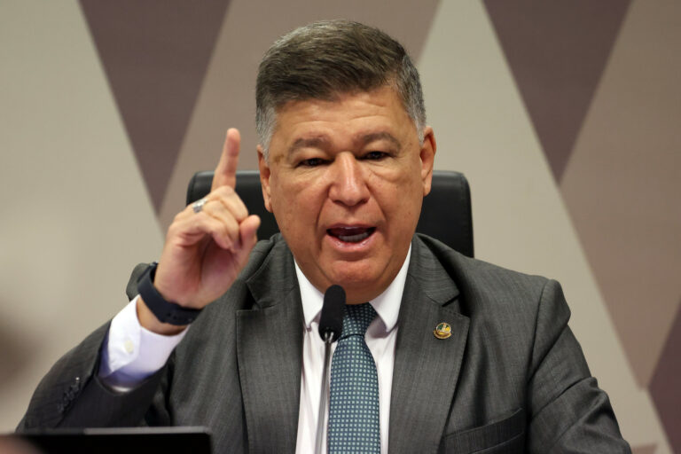 “Não posso afirmar culpa de Lulinha, mas houve blindagem”, afirma presidente da CPMI