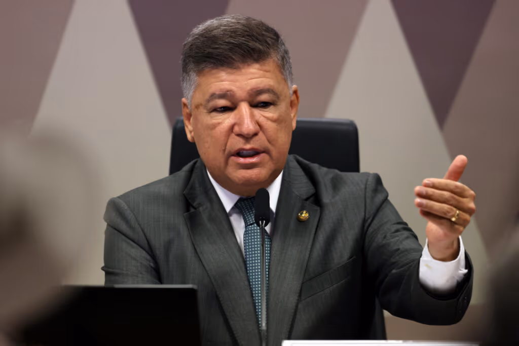 Confusão com advogado na CPMI foi episódio “pontual”, diz Carlos Viana