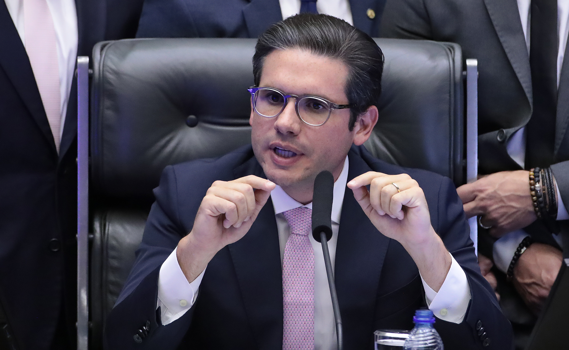 Câmara aprova urgência de oito projetos sobre segurança pública