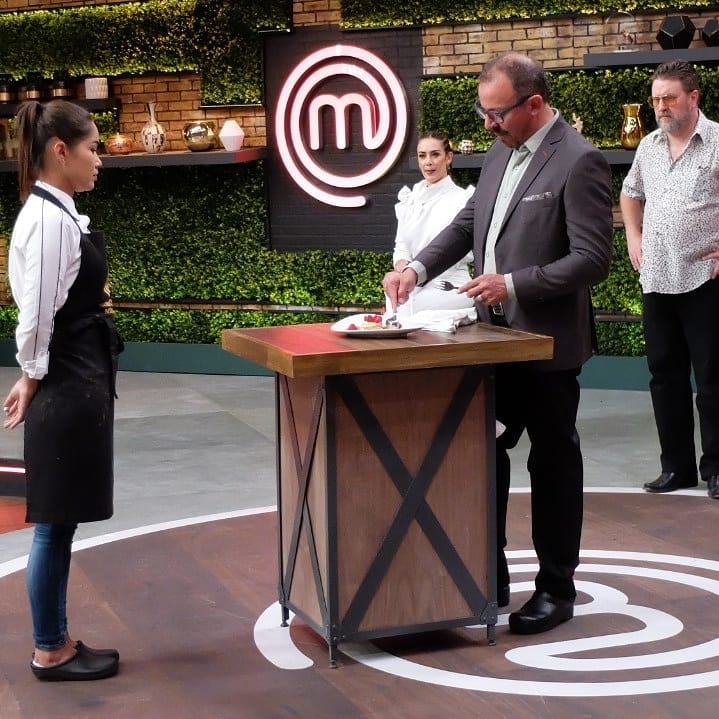 Ex-MasterChef Yanin Campos morre em acidente trágico