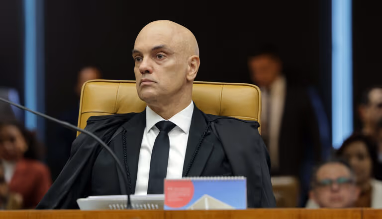 Colunista do WSJ acusa Moraes de &quot;golpe de Estado no Brasil&quot;