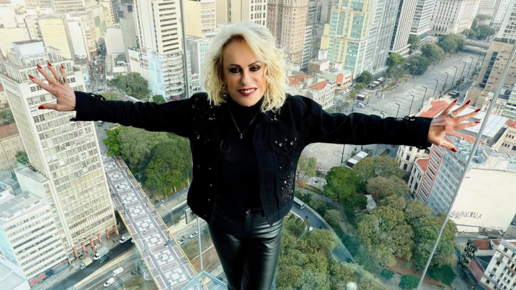 Ana Maria Braga surpreende ao mostrar carro de luxo