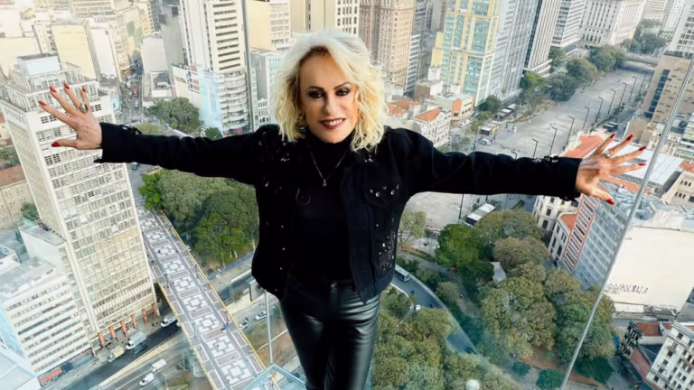 Ana Maria Braga surpreende ao mostrar carro de luxo