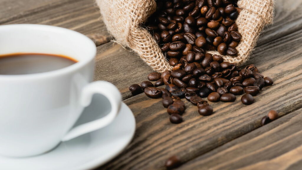 Aurelio Rojas, cardiologista e especialista em saúde São essas coisas que o café pode fazer tudo isso pelo seu coração, se você beber direito