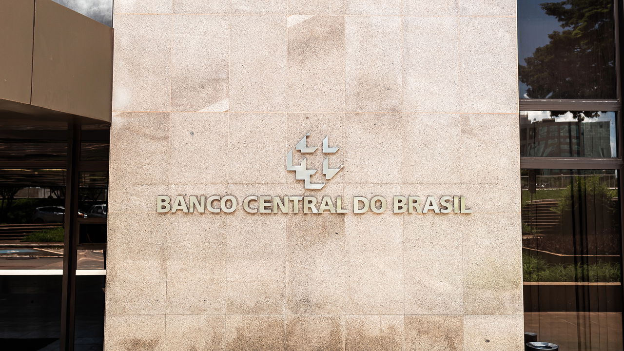 Bancos fecham em 27 de agosto