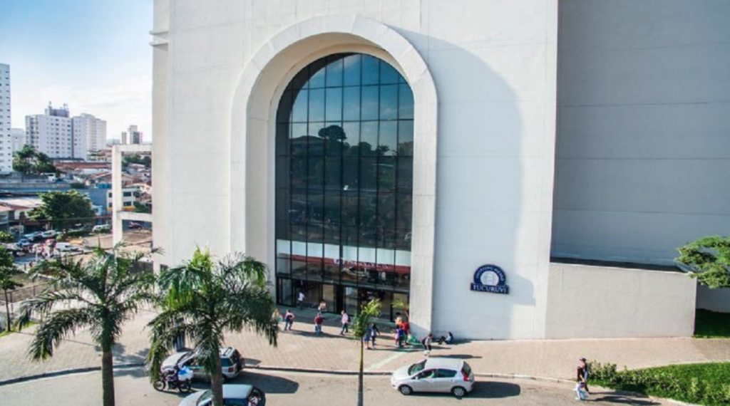 Homem é preso após fazer mulher refém em cinema de São Paulo