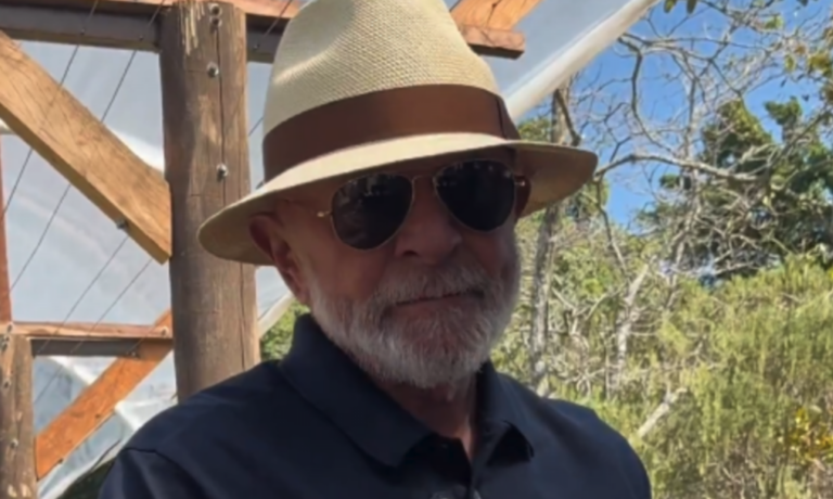 Lula manda novo recado a Trump após oferecer jabuticaba