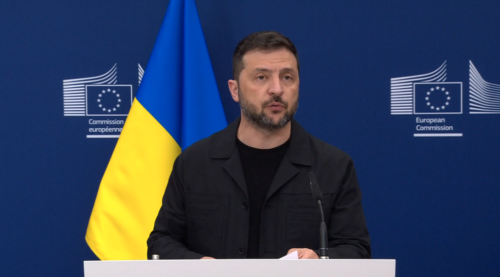 Zelensky admite discutir territórios, mas rejeita ceder regiões não ocupadas 